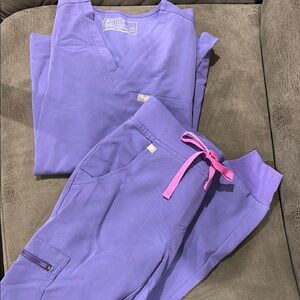 FIGS Women's Purple Scrub Pants and Top Set